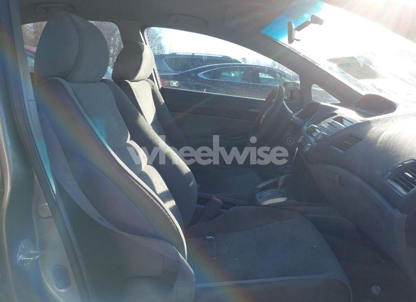 Photo 5 of 2006 Honda Civic LX (VIN 1HGFA16546L091587)