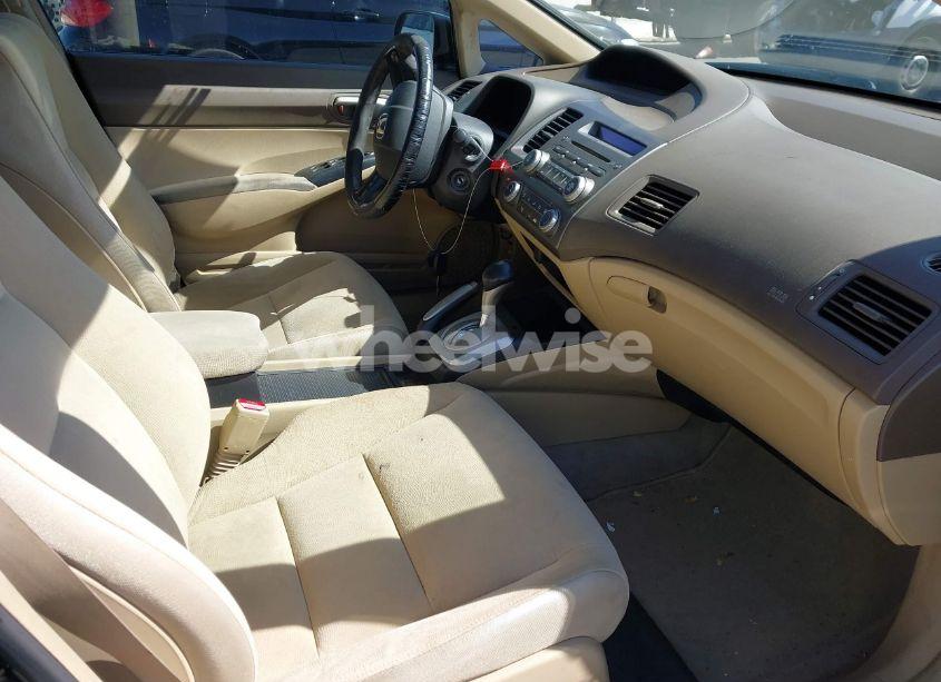 Photo 5 of 2006 Honda Civic LX (VIN 1HGFA16546L099110)