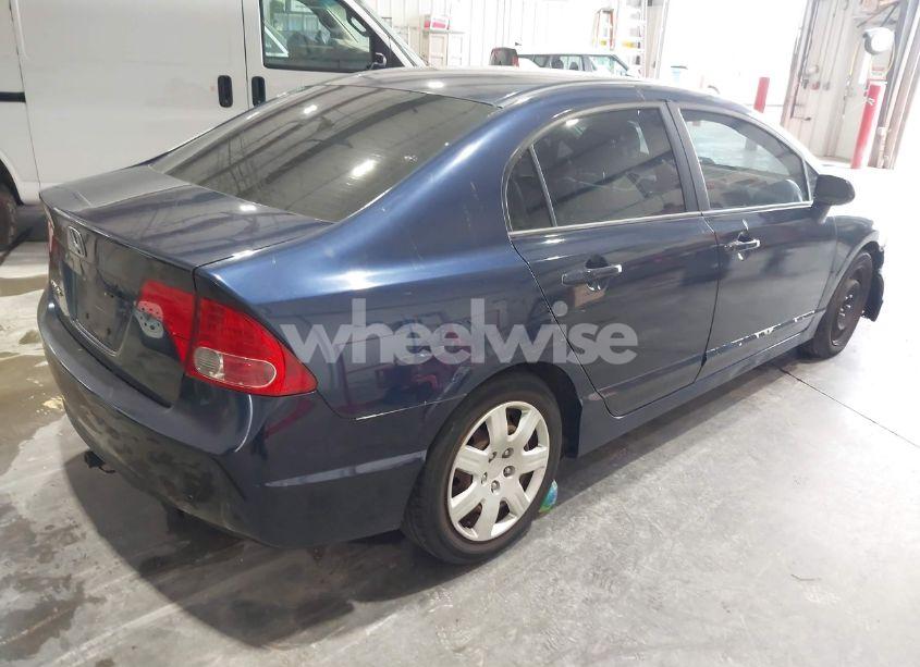 Photo 4 of 2007 Honda Civic LX (VIN 1HGFA16547L005552)