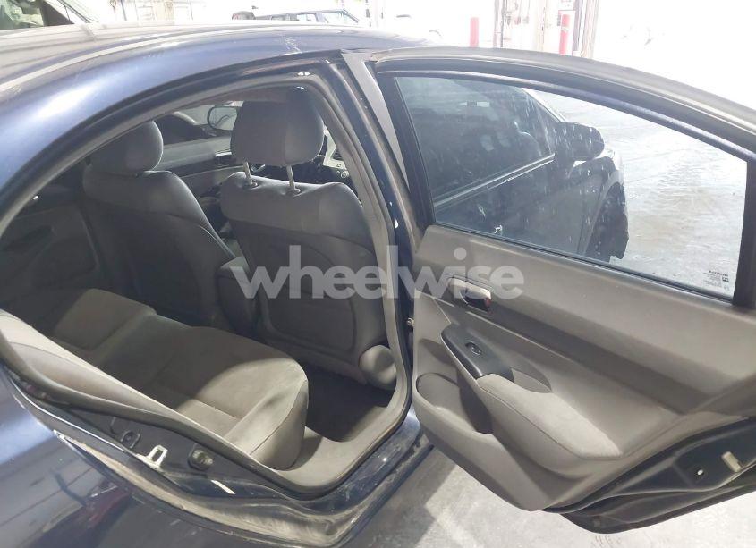 Photo 8 of 2007 Honda Civic LX (VIN 1HGFA16547L005552)