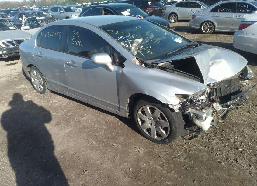 2007 Honda Civic LX (VIN 1HGFA16547L034999) main photo