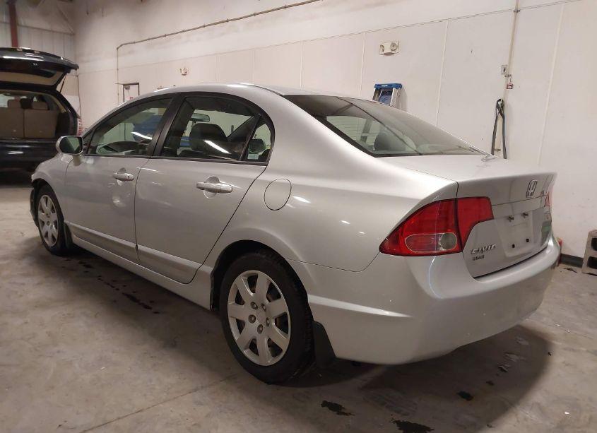 Photo 3 of 2007 Honda Civic LX (VIN 1HGFA16547L061636)