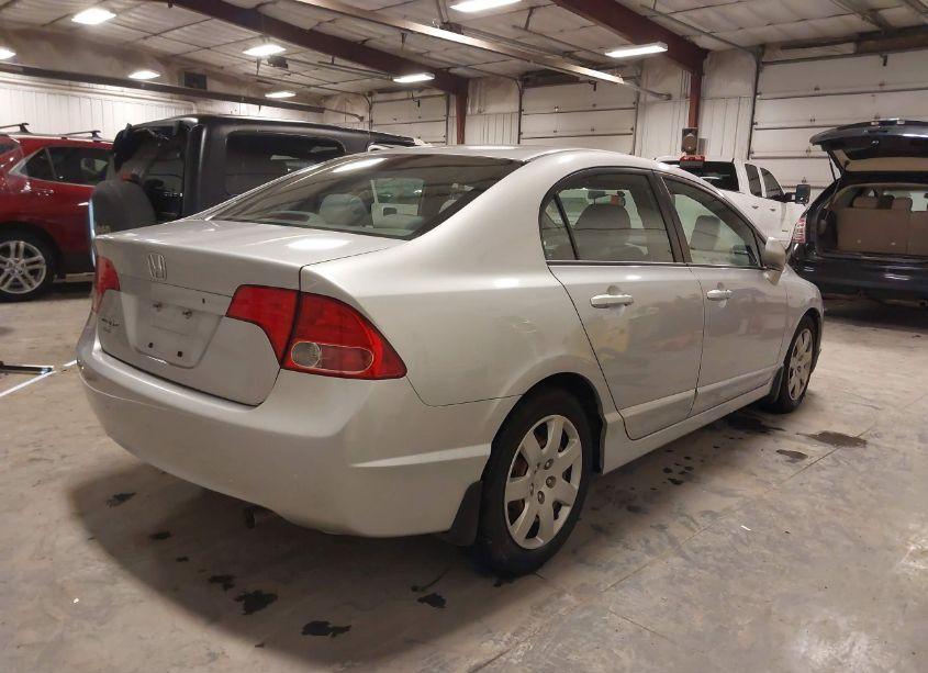 Photo 4 of 2007 Honda Civic LX (VIN 1HGFA16547L061636)