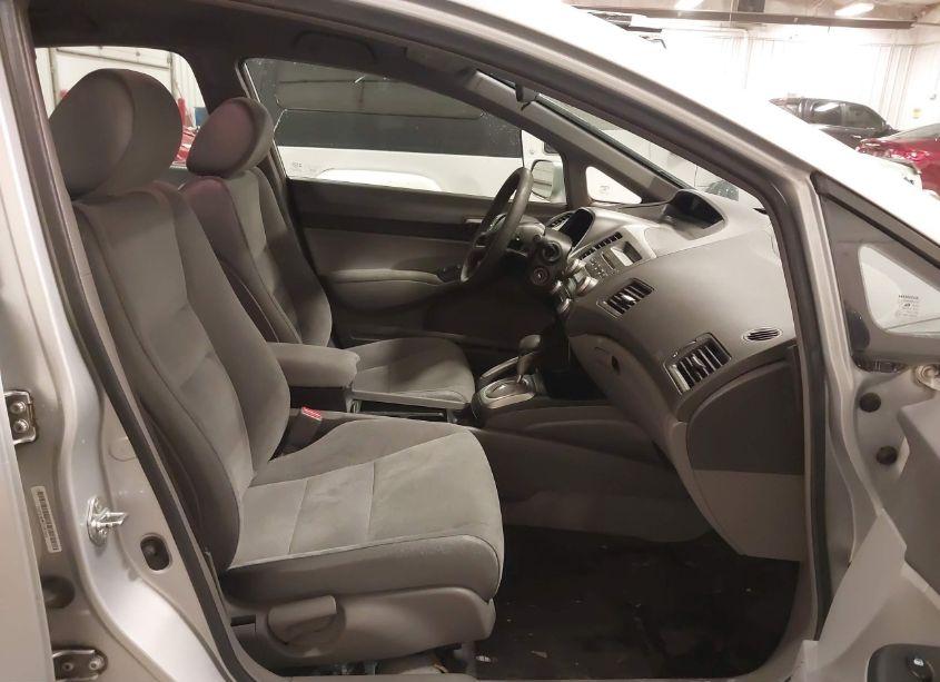 Photo 5 of 2007 Honda Civic LX (VIN 1HGFA16547L061636)