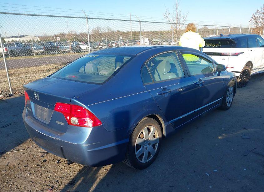 Photo 4 of 2007 Honda Civic LX (VIN 1HGFA16547L070823)