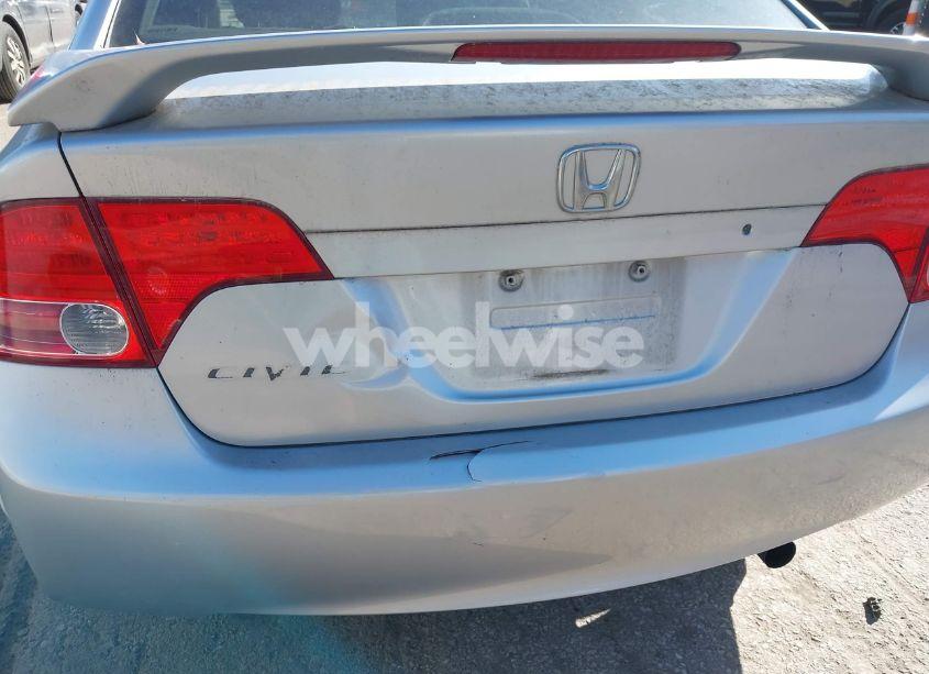 Photo 6 of 2007 Honda Civic LX (VIN 1HGFA16547L071096)