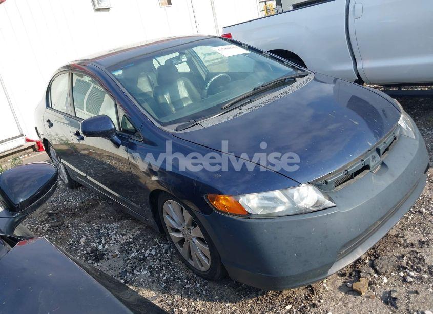2007 Honda Civic LX (VIN 1HGFA16547L073950) main photo