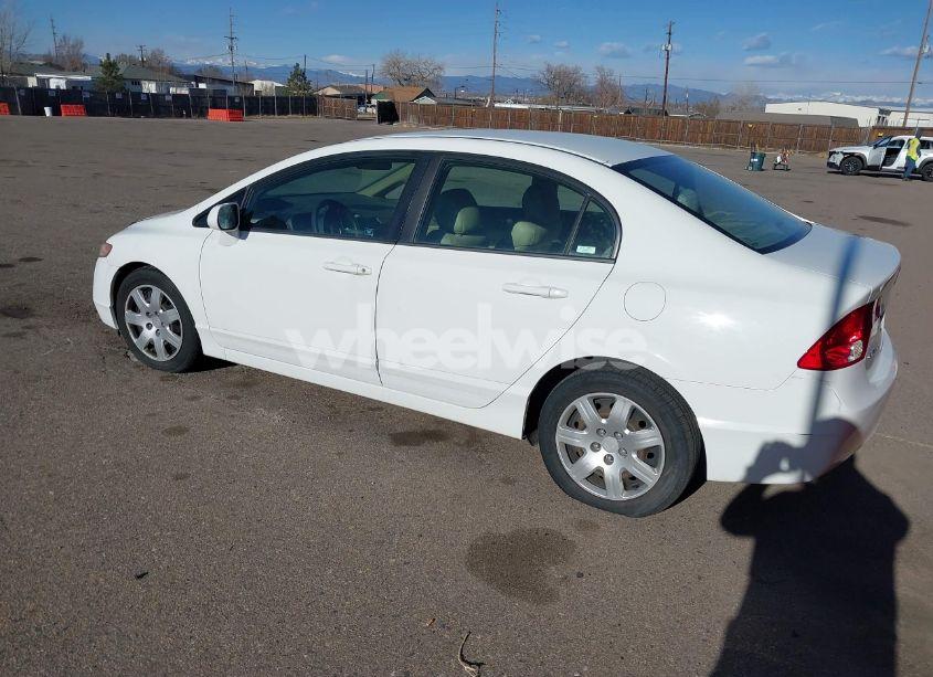 Photo 3 of 2007 Honda Civic LX (VIN 1HGFA16547L117428)