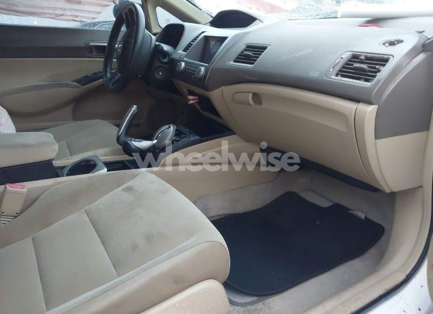 Photo 5 of 2007 Honda Civic LX (VIN 1HGFA16547L131989)