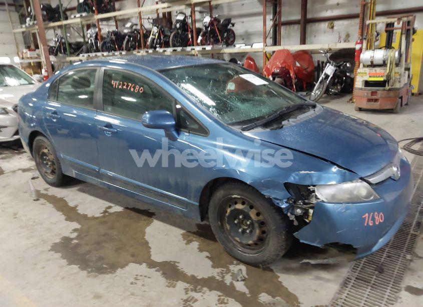 2007 Honda Civic LX (VIN 1HGFA16547L134228) main photo