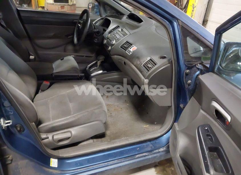 Photo 5 of 2007 Honda Civic LX (VIN 1HGFA16547L134228)