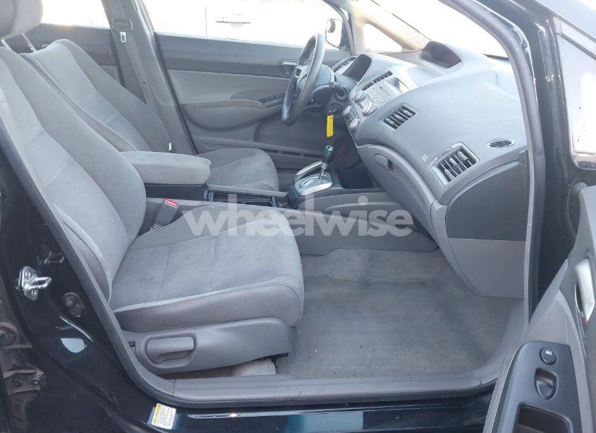 Photo 5 of 2008 Honda Civic LX (VIN 1HGFA16548L008596)