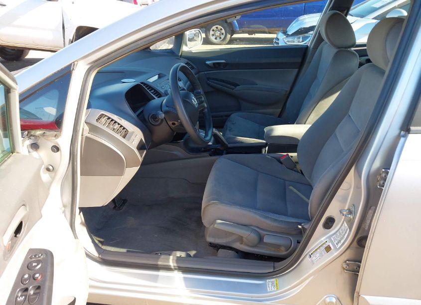 Photo 5 of 2008 Honda Civic LX (VIN 1HGFA16548L108178)