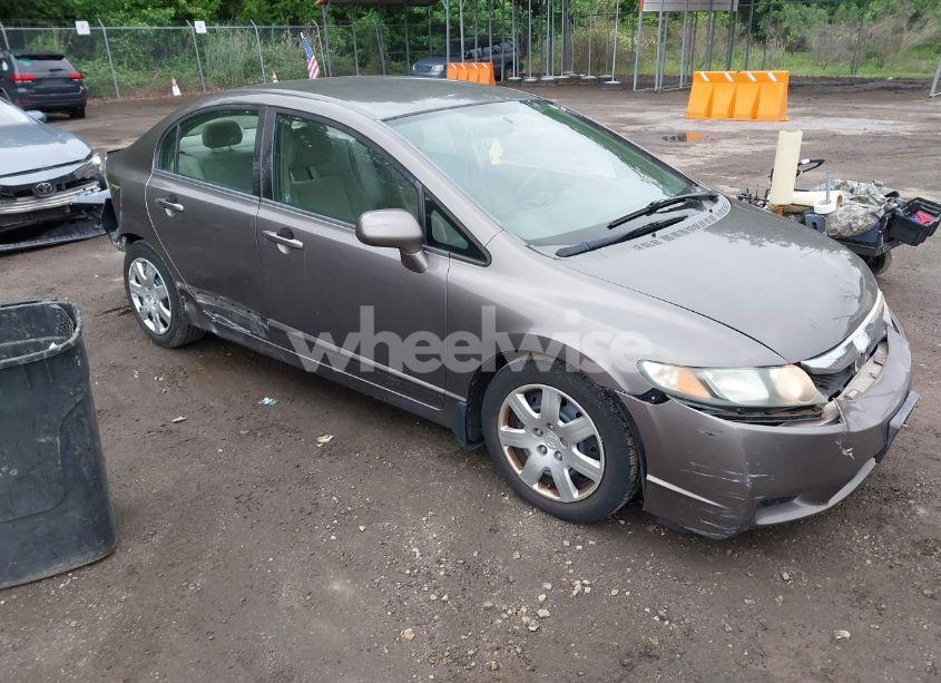2009 Honda Civic LX (VIN 1HGFA16549L015646) main photo