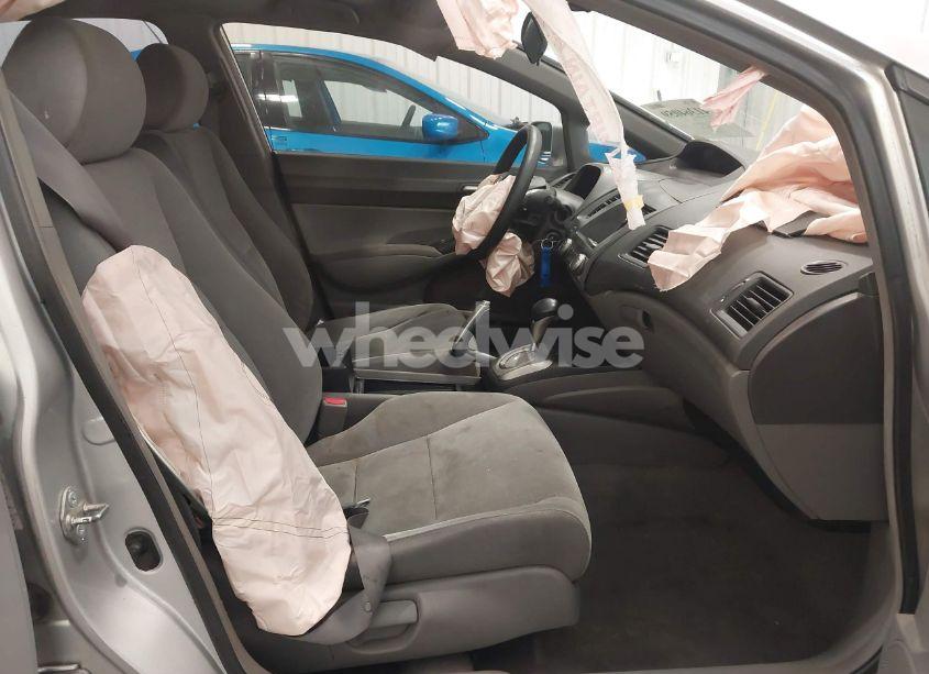 Photo 5 of 2006 Honda Civic LX (VIN 1HGFA16556L007762)