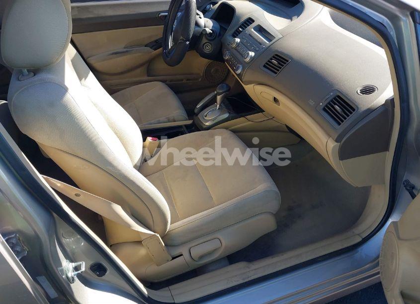 Photo 5 of 2006 Honda Civic LX (VIN 1HGFA16556L033133)