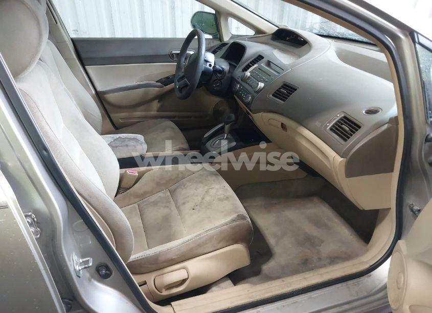 Photo 5 of 2006 Honda Civic LX (VIN 1HGFA16556L080288)