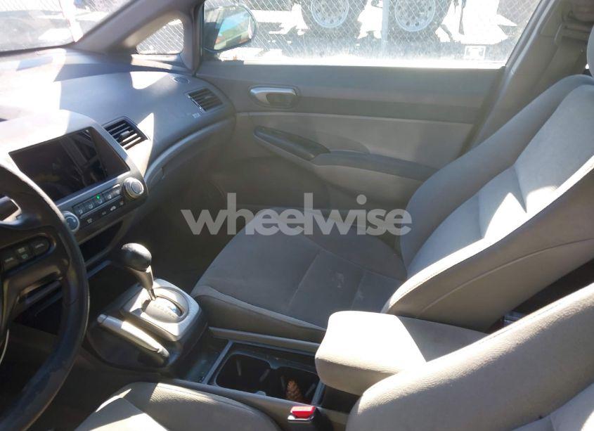 Photo 5 of 2006 Honda Civic LX (VIN 1HGFA16556L123074)