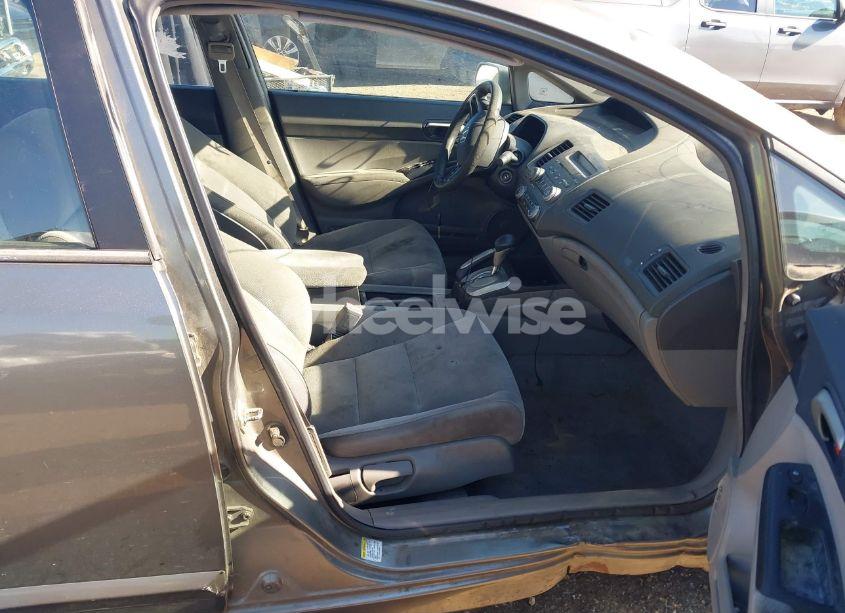 Photo 5 of 2006 Honda Civic LX (VIN 1HGFA16556L128520)