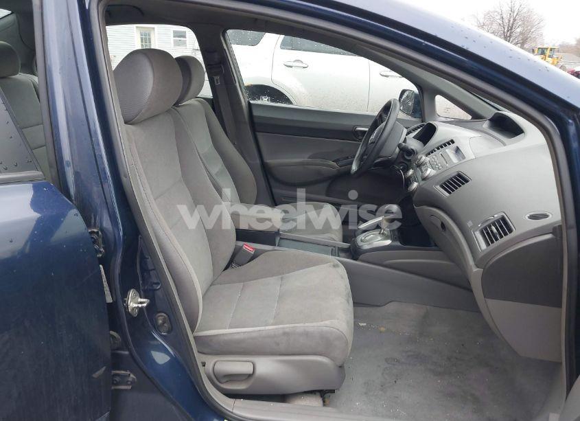 Photo 5 of 2007 Honda Civic LX (VIN 1HGFA16557L084875)