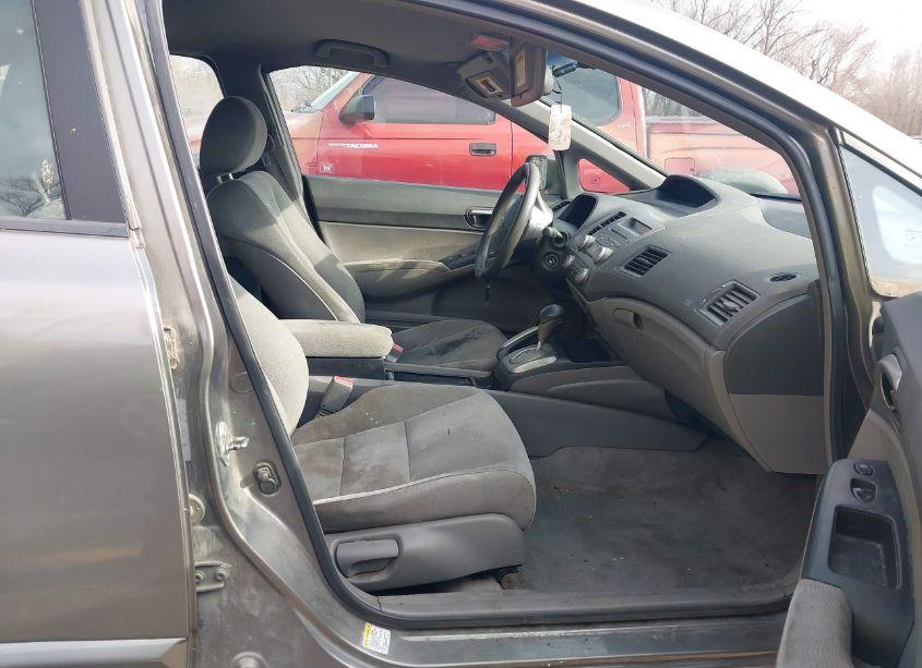 Photo 5 of 2007 Honda Civic LX (VIN 1HGFA16557L109399)