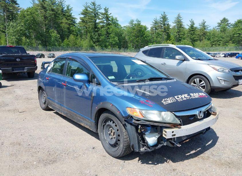 2007 Honda Civic LX (VIN 1HGFA16557L130396) main photo