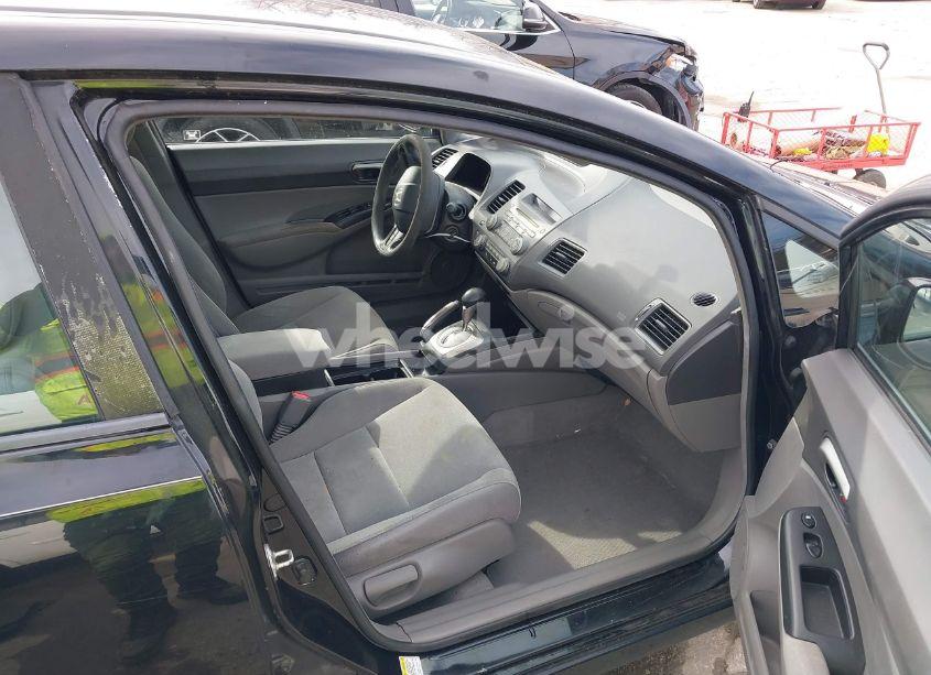 Photo 5 of 2008 Honda Civic LX (VIN 1HGFA16558L070525)