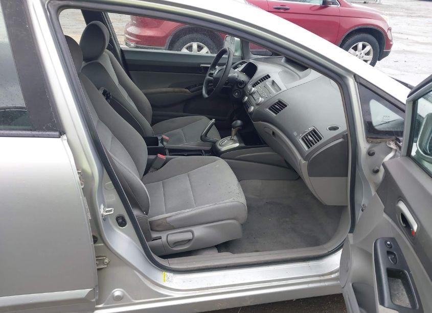 Photo 5 of 2008 Honda Civic LX (VIN 1HGFA16558L112563)