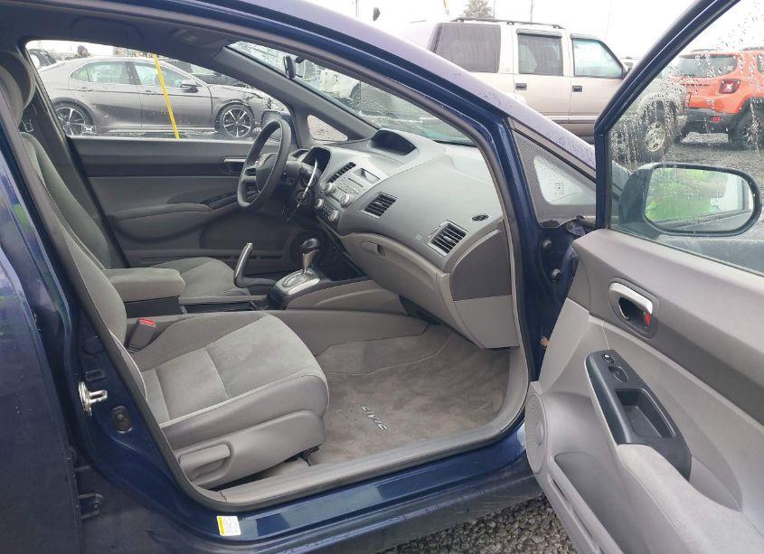 Photo 5 of 2007 Honda Civic LX (VIN 1HGFA16567L037502)