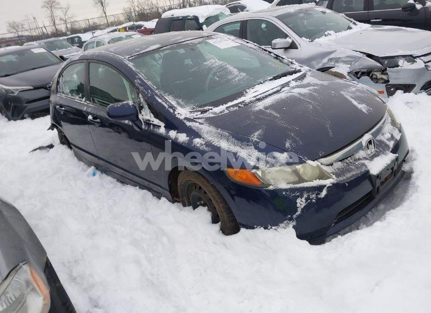 2007 Honda Civic LX (VIN 1HGFA16567L049777) main photo