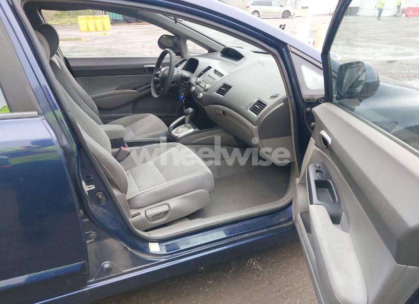 Photo 5 of 2007 Honda Civic LX (VIN 1HGFA16567L055787)