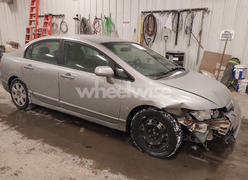 2007 Honda Civic LX (VIN 1HGFA16567L077224) main photo