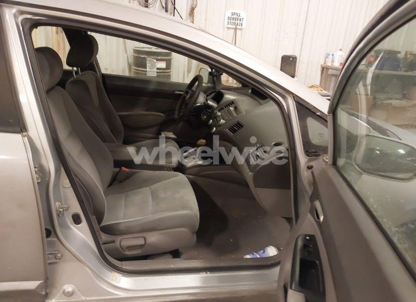 Photo 5 of 2007 Honda Civic LX (VIN 1HGFA16567L077224)