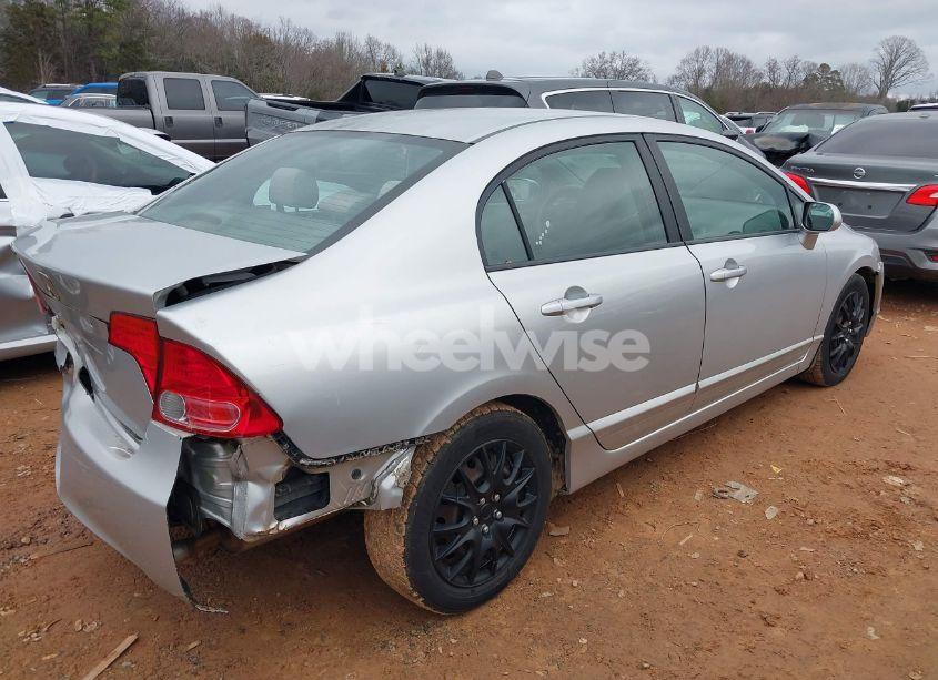 Photo 4 of 2007 Honda Civic LX (VIN 1HGFA16567L120461)