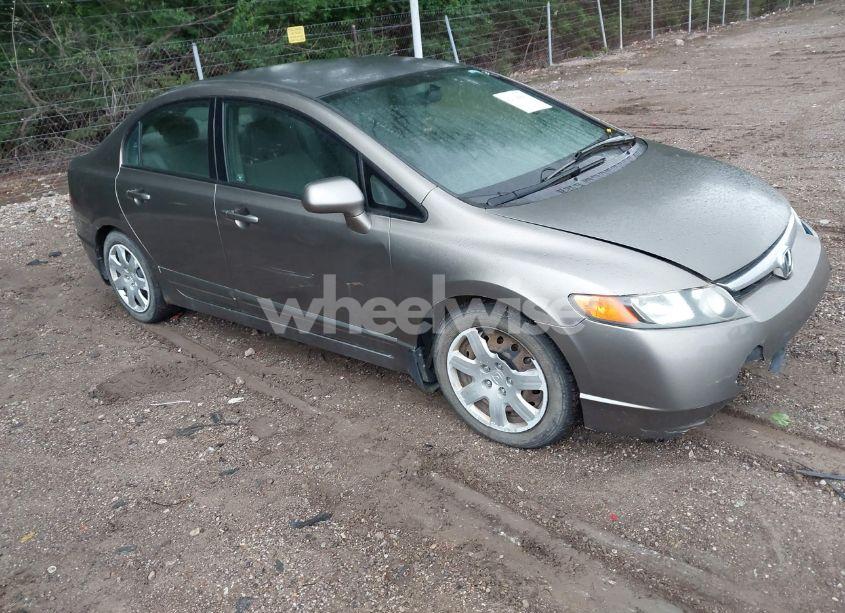 2007 Honda Civic LX (VIN 1HGFA16567L136790) main photo