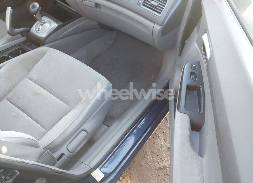 Photo 5 of 2008 Honda Civic LX (VIN 1HGFA16568L076785)