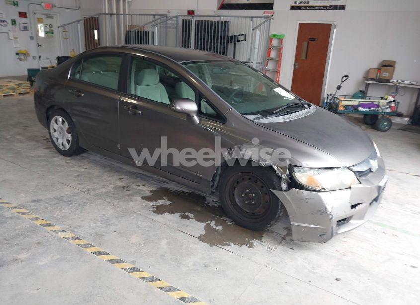 2009 Honda Civic LX (VIN 1HGFA16569L005295) main photo