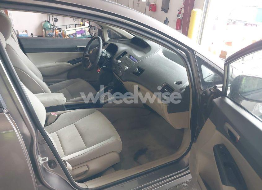 Photo 5 of 2009 Honda Civic LX (VIN 1HGFA16569L005295)