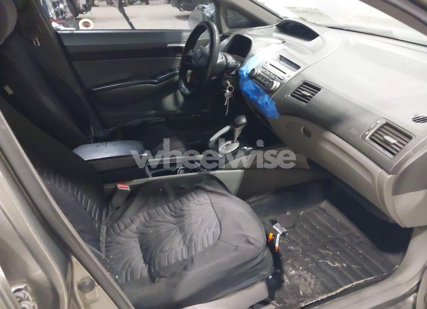 Photo 5 of 2006 Honda Civic LX (VIN 1HGFA16576L087484)