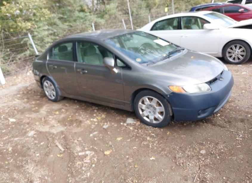 2007 Honda Civic LX (VIN 1HGFA16577L020370) main photo