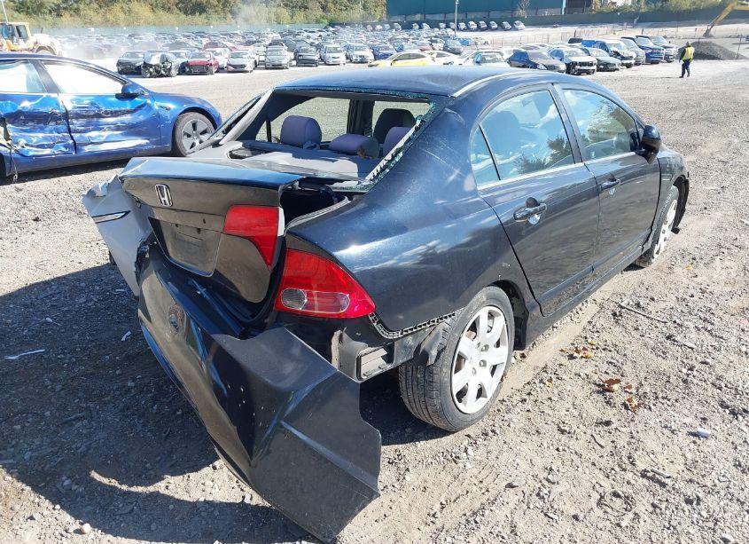 Photo 4 of 2007 Honda Civic LX (VIN 1HGFA16577L077717)