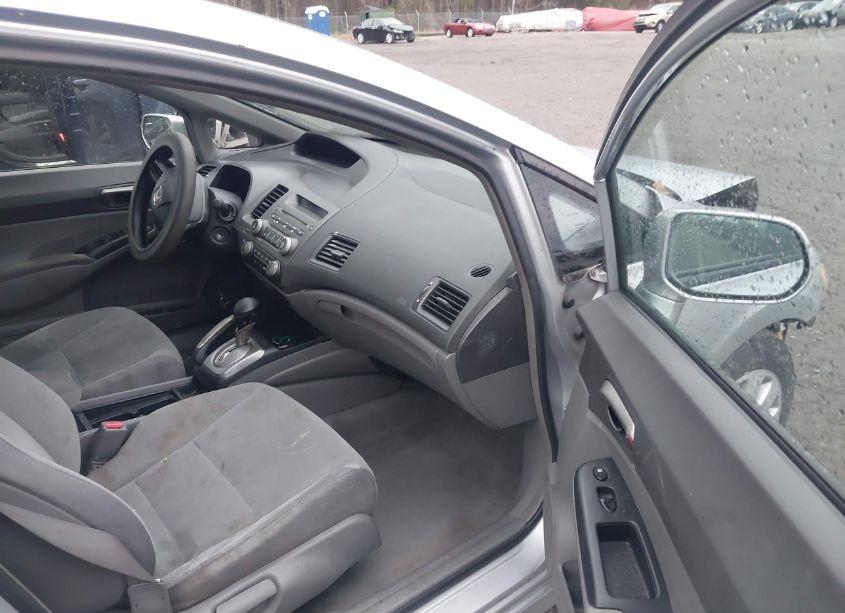 Photo 5 of 2007 Honda Civic LX (VIN 1HGFA16577L085154)