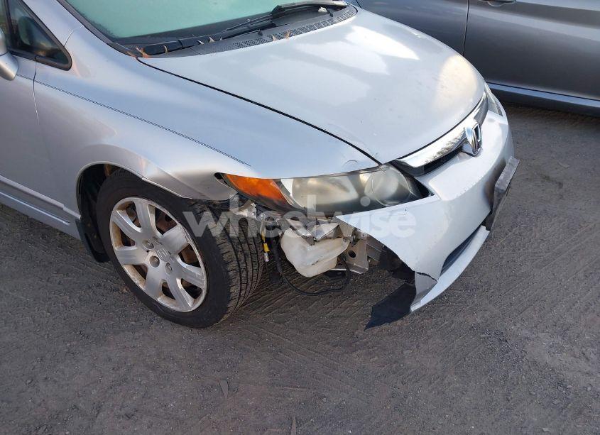 Photo 6 of 2007 Honda Civic LX (VIN 1HGFA16577L097840)