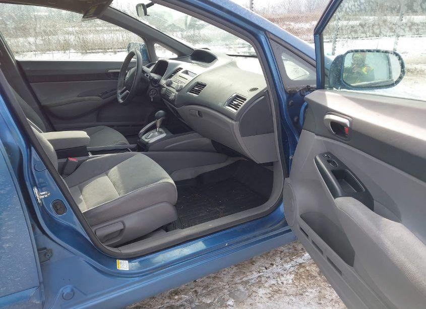 Photo 5 of 2007 Honda Civic LX (VIN 1HGFA16577L114037)