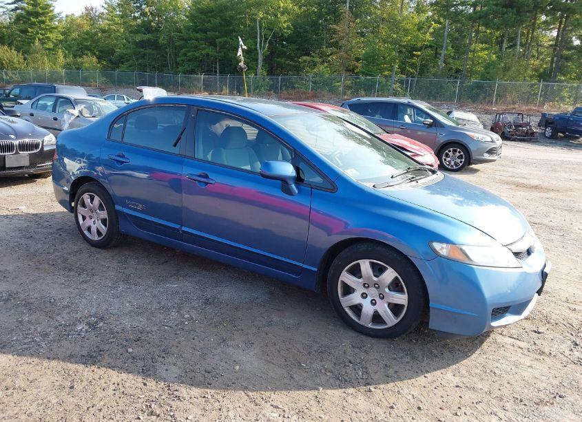 2009 Honda Civic LX (VIN 1HGFA16579L007802) main photo