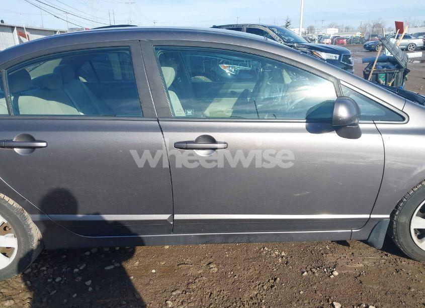 Photo 13 of 2009 Honda Civic LX (VIN 1HGFA16579L025670)