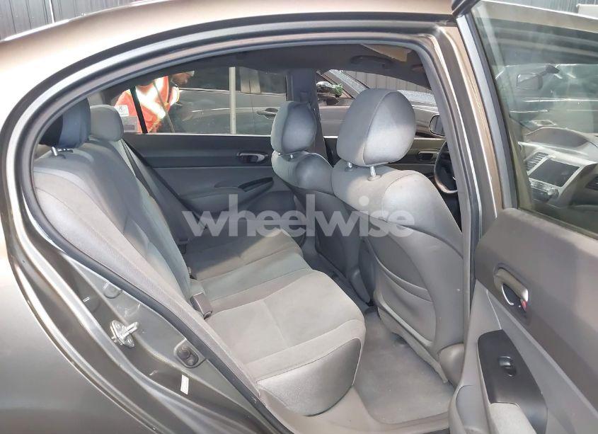 Photo 8 of 2006 Honda Civic LX (VIN 1HGFA16586L142587)