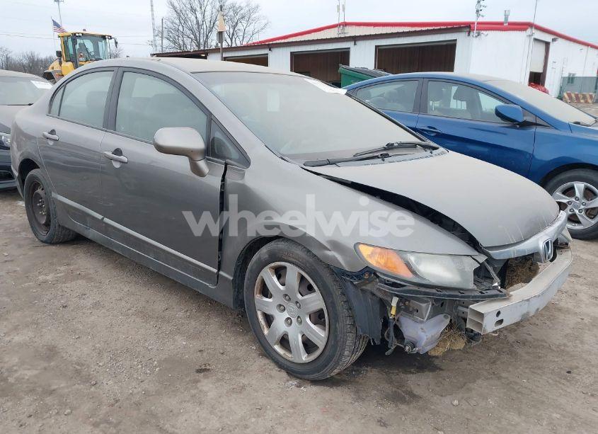 2007 Honda Civic LX (VIN 1HGFA16587L121000) main photo