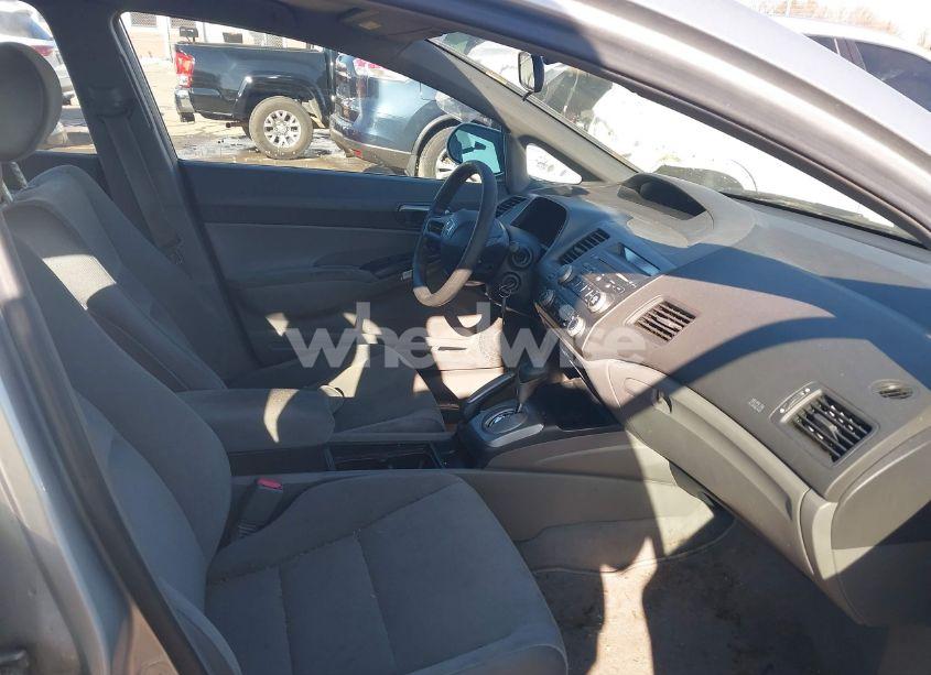 Photo 5 of 2006 Honda Civic LX (VIN 1HGFA16596L013371)