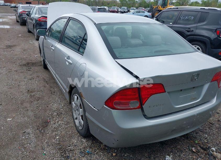 Photo 3 of 2006 Honda Civic LX (VIN 1HGFA16596L032275)